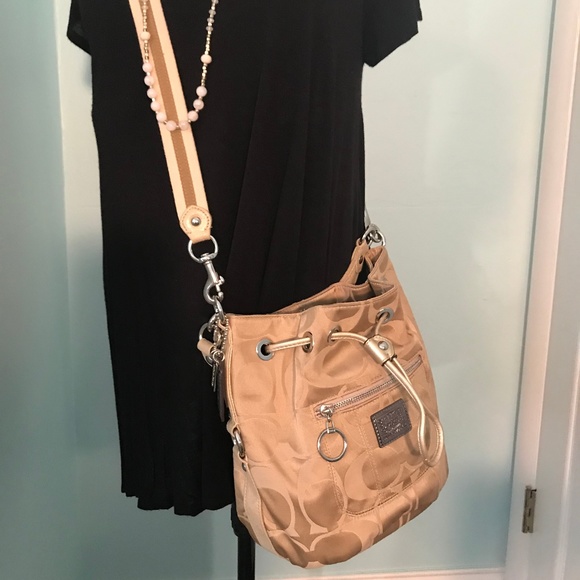 Coach crossbody fabric drawstring bag LIKE NEW - Picture 1 of 8